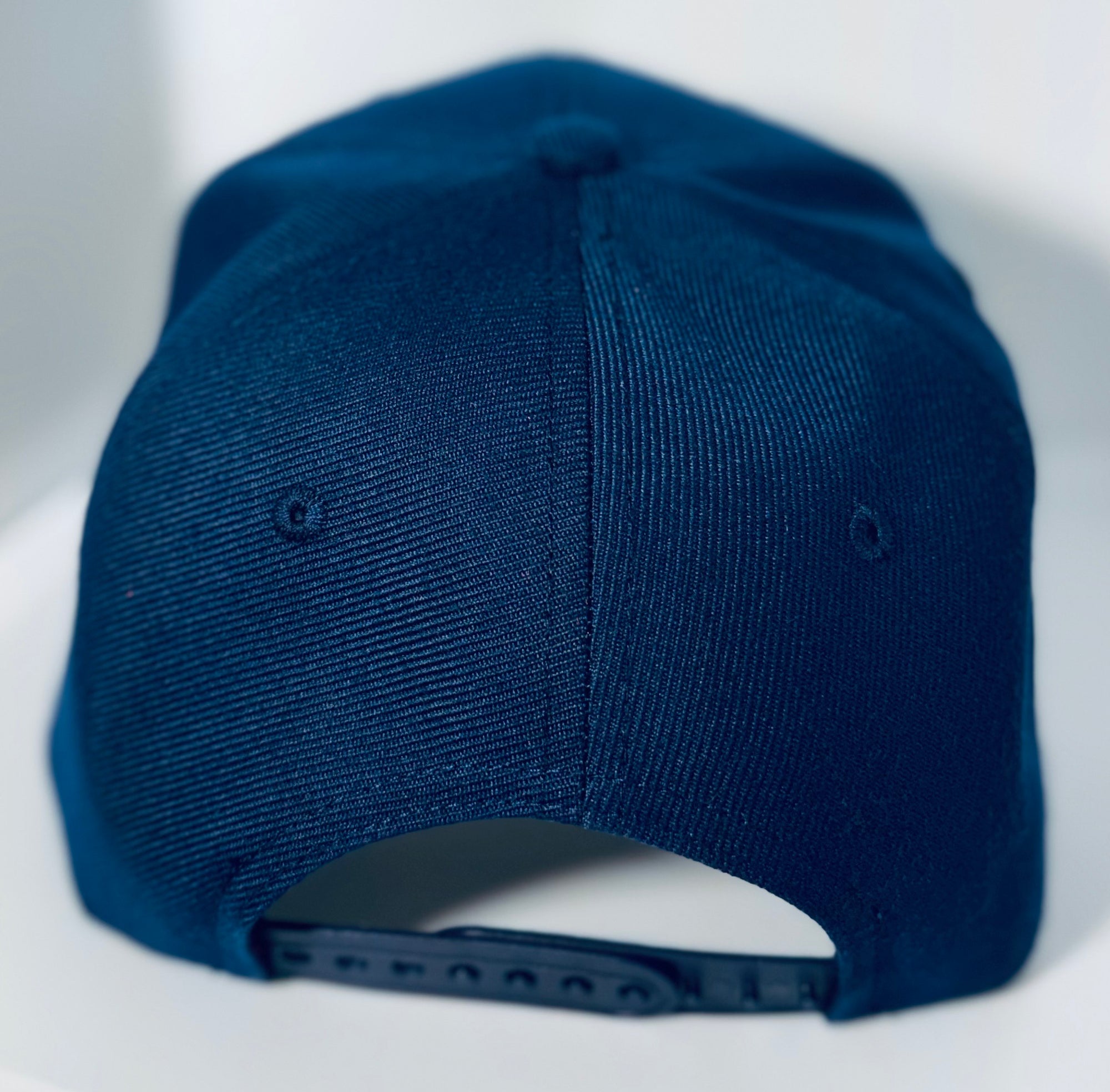 Impulsive Threads Cap